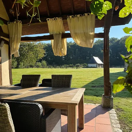 Domaine De La Ferme De Fourges Flancourt-Crescy-en-Roumois